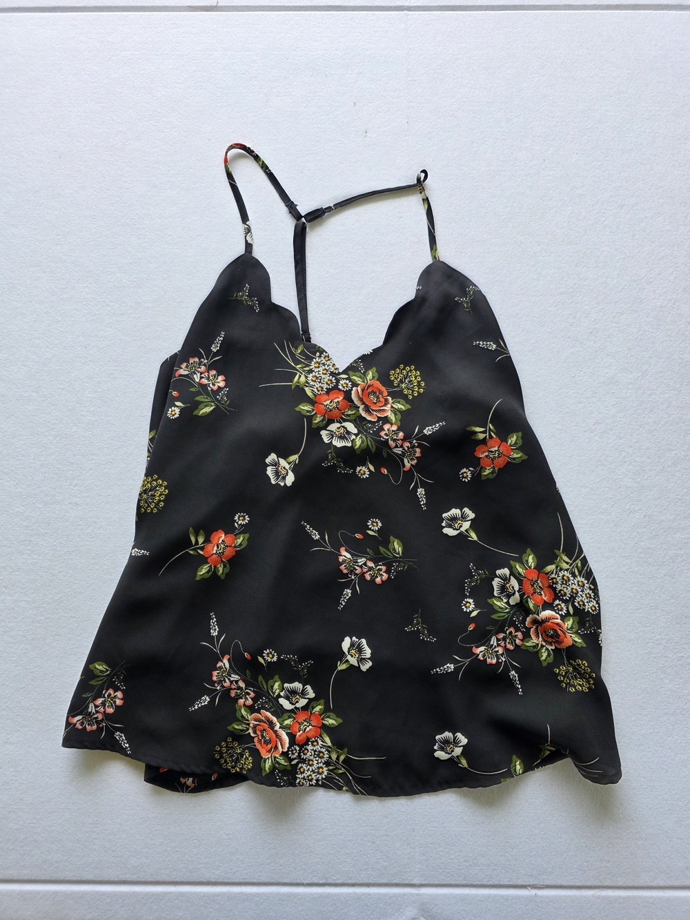 nine britton Black Floral Scallop-Edge Camisole